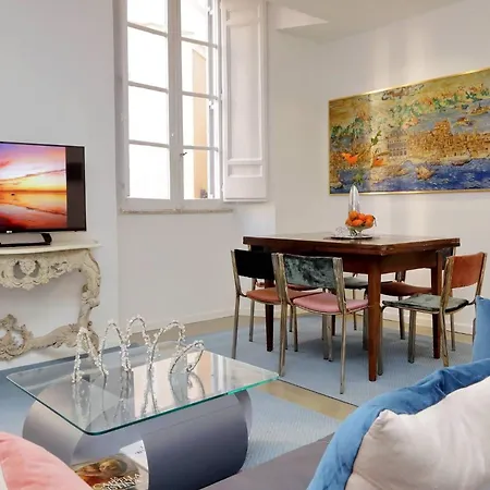 Amazing By The Pantheon Rome